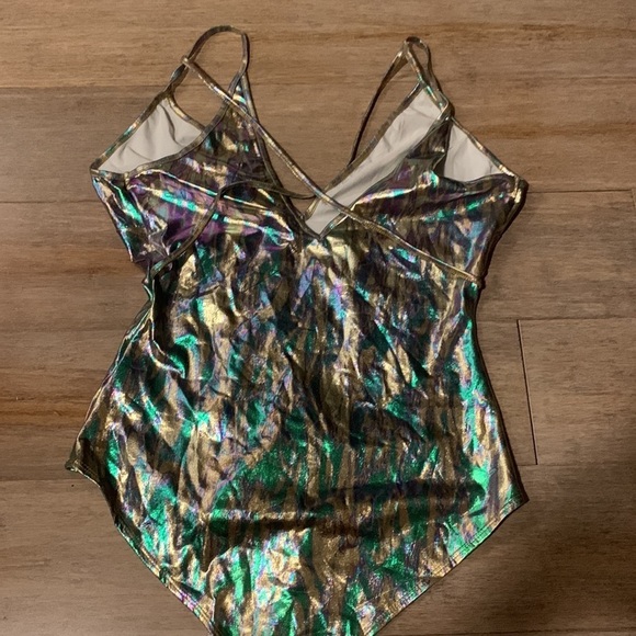 𝅺BEAR Dance Bodysuit Size M- Like New- Stretchy Material - Picture 6 of 6